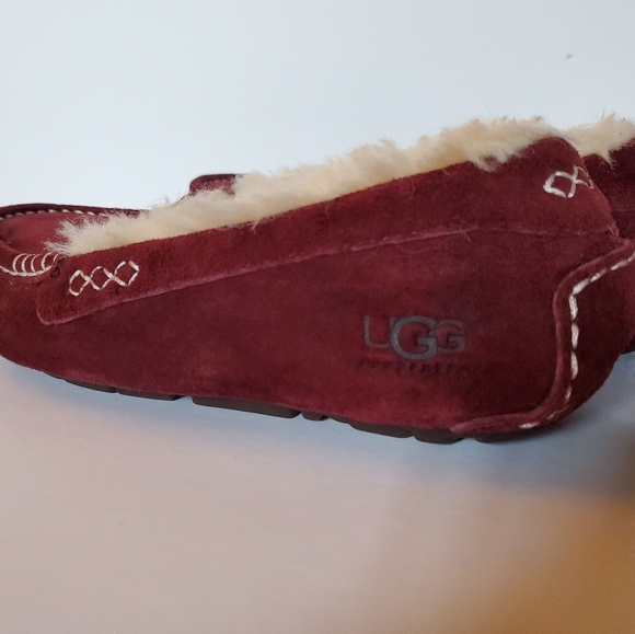 UGG AUSTRALIA BURGANDY SUEDE MOCCASINS - Picture 2 of 4